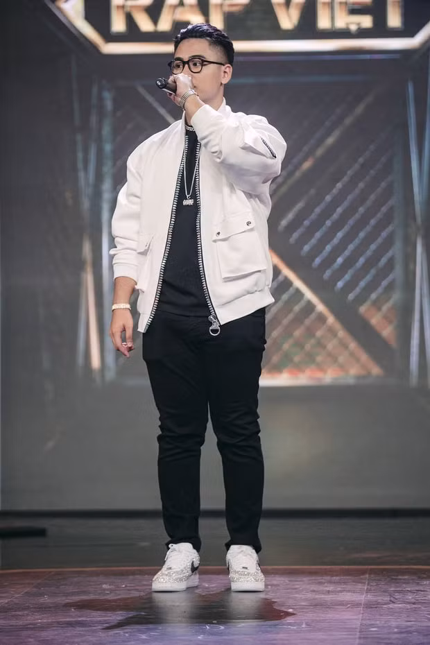 trang-phuc-chung-ket-rap-viet-gducky