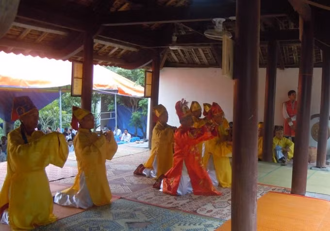 linh thieng le bao an do dai ngu su bui cam ho hinh 3