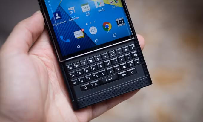 du an dien thoai blackberry 5g that bai hinh 1