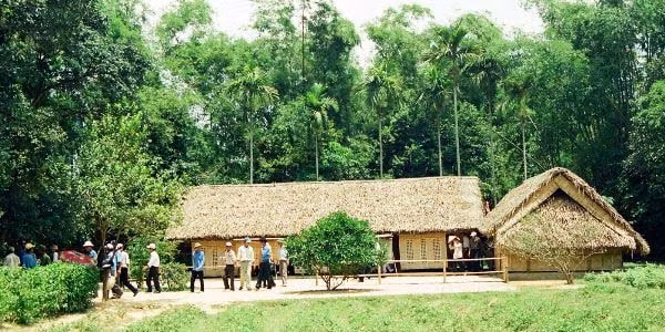 nhung dia danh noi tieng duoc in tren to tien cua viet nam hinh 24