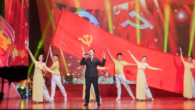 khoi day tinh yeu trach nhiem va khat vong cong hien cho to quoc hinh 1