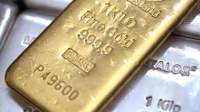 gia vang the gioi 19 2 cham dinh 1900 usd hinh 1
