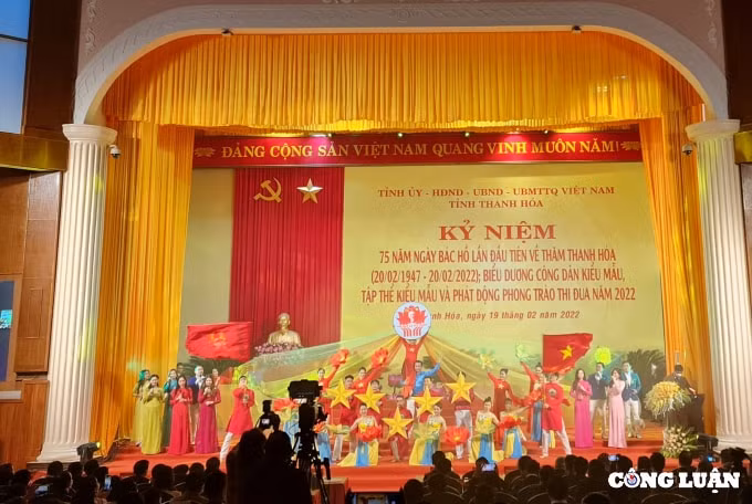 ky niem 75 nam ngay bac ho lan dau tien ve tham thanh hoa hinh 1