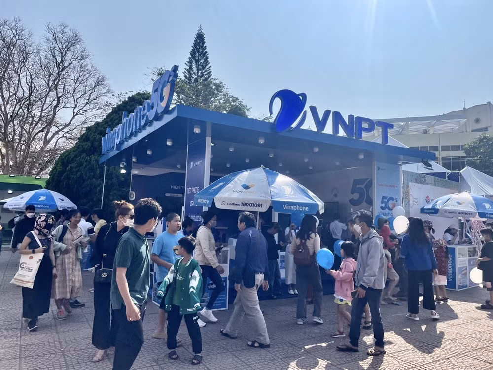 trai nghiem ket noi cong nghe cao voi vinaphone 5g nhan qua hap dan tai le hoi ca phe buon ma thuot 2023 hinh 1