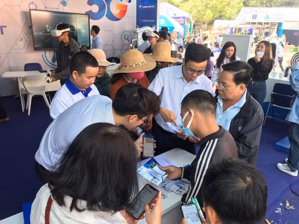 trai nghiem ket noi cong nghe cao voi vinaphone 5g nhan qua hap dan tai le hoi ca phe buon ma thuot 2023 hinh 2