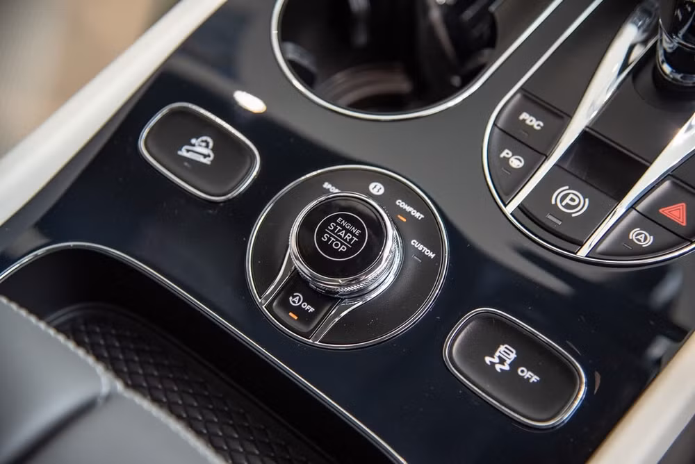 bentley bentayga ewb ra mat tai singapore gia lan banh len toi 112 trieu usd hinh 17
