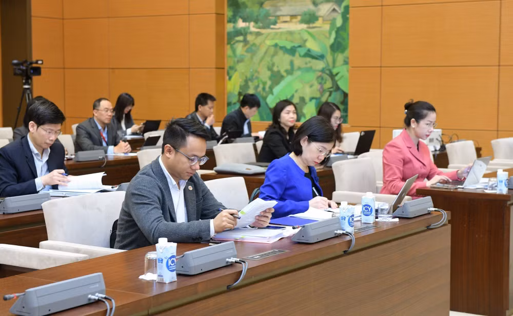 nen quy dinh hai loai gia tham chieu trong du an luat gia sua doi hinh 2