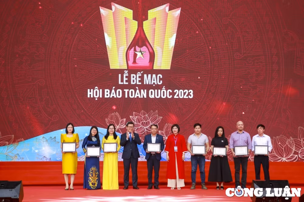 bao nha bao cong luan dat giai b giai giao dien dien tu an tuong tai hoi bao toan quoc 2023 hinh 3