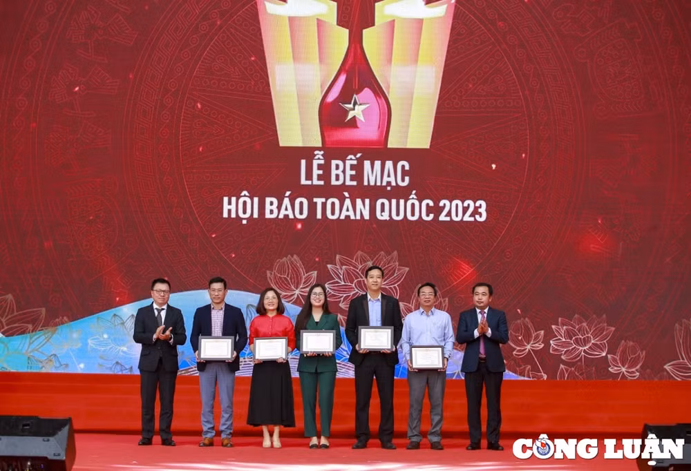 bao nha bao cong luan dat giai b giai giao dien dien tu an tuong tai hoi bao toan quoc 2023 hinh 8