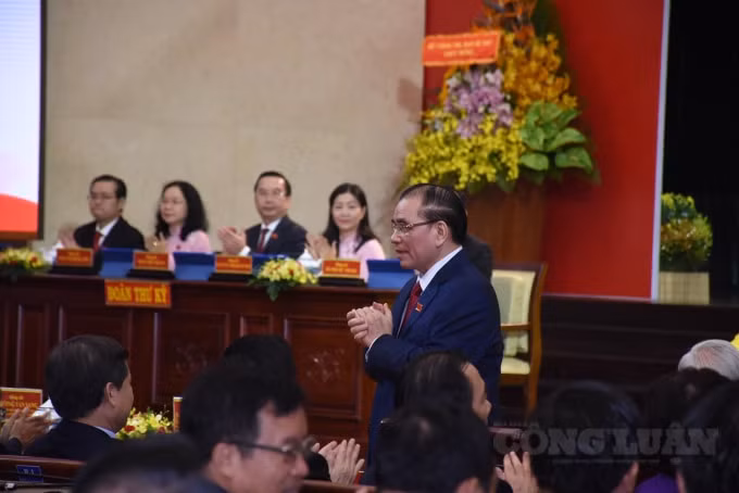 Nguyên Tổng Bí thư Nông Đức Mạnh