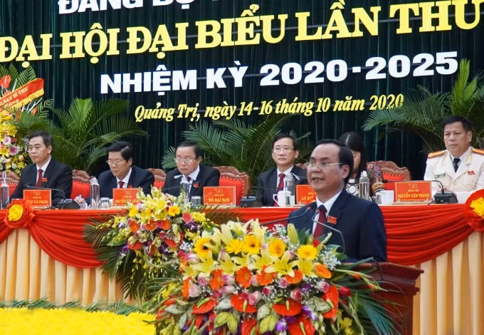 Đồng&nbsp;chí&nbsp;Võ Văn Hưng, tái đắc cử Phó Bí thư Tỉnh ủy, Chủ tịch UBND tỉnh Quảng Trị.