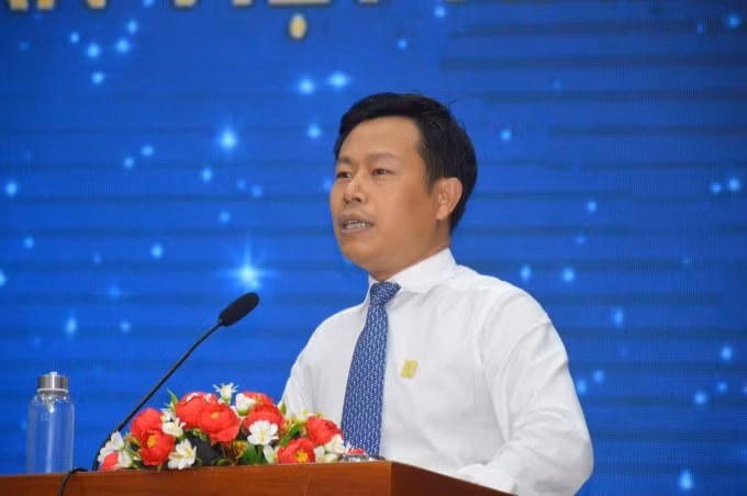Ông Lê Quân, Chủ tịch UBND tỉnh Cà Mau phát biểu tại buổi họp mặt kết nối doanh nghiệp.