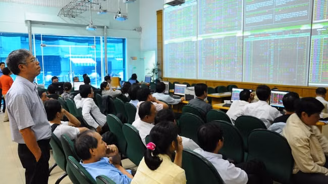 Năm 2018 cơ quan chức năng đã ra gần 400 quyết định xử phạt về công bố thông tin trên TTCK (Ảnh TL)