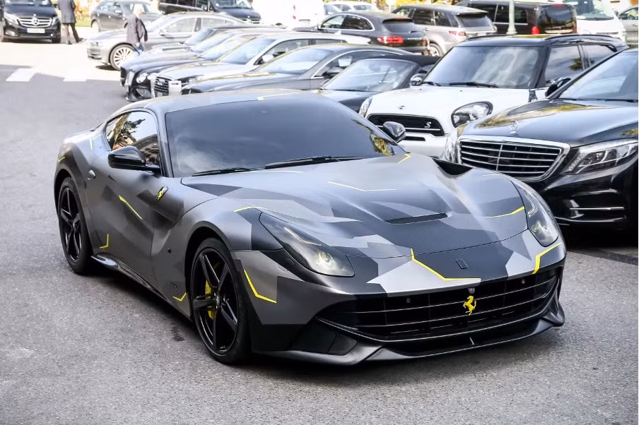 ferrari de doa se dua nhung nguoi mua sieu giau vao danh sach den neu ho tuy tien chinh xe cua minh hinh 1