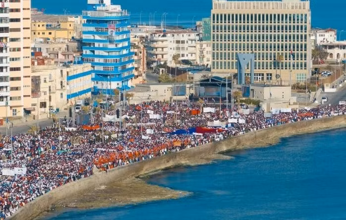 Cuba biểu tình