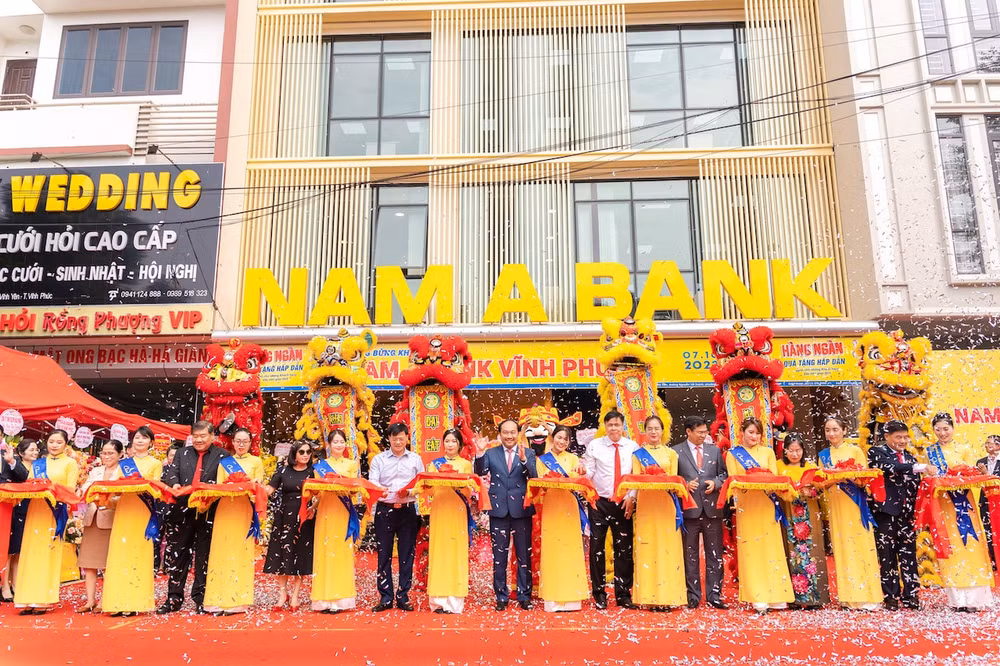 nam a bank khai truong hang loat chi nhanh mang lai thanh cong hanh phuc cho hang trieu khach hang hinh 2