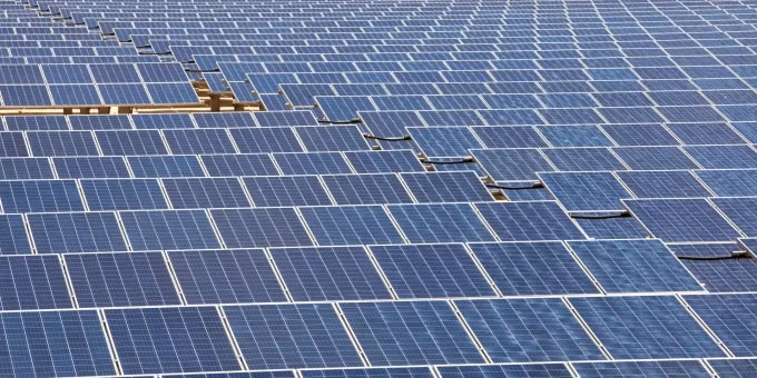Dự kiến trong năm 2021, toàn hệ thống sẽ cắt giảm khoảng 1,7 tỷ kWh điện năng lượng tái tạo. Trong đó, hơn 500 triệu kWh điện mặt trời sẽ bị cắt giảm.&nbsp;