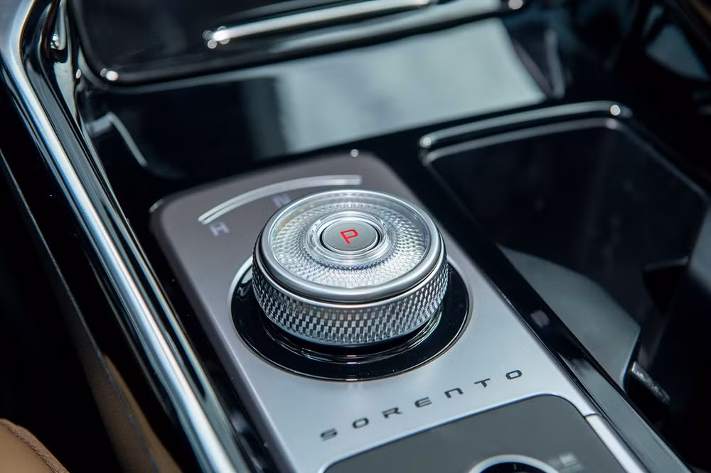 Cần số dạng núm xoay - Ảnh: Thaco Auto