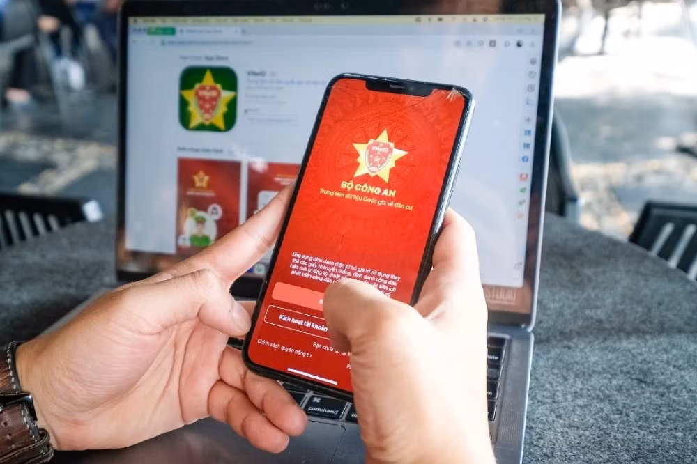 Thúc đẩy triển khai các giải pháp công nghệ phục vụ người dân, doanh nghiệp gắn với dữ liệu dân cư, định danh, xác thực điện tử- Ảnh 1.