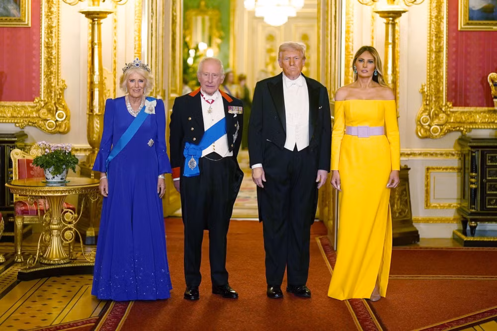 Trump tham anh2