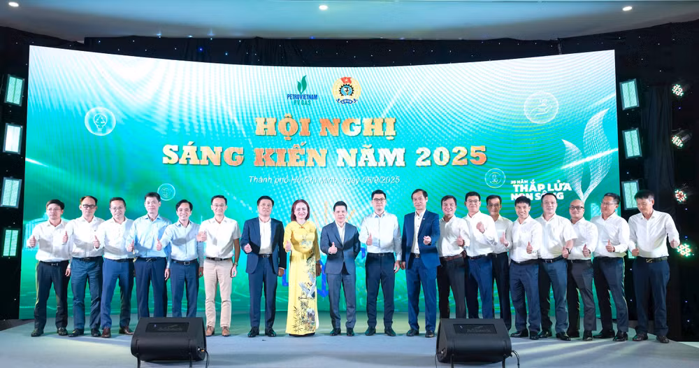 Hình 1