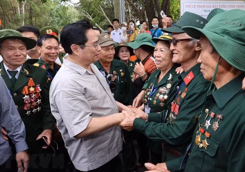quy dinh ve thu tuc xet tang truy tang huy chuong thanh nien xung phong ve vang hinh 1