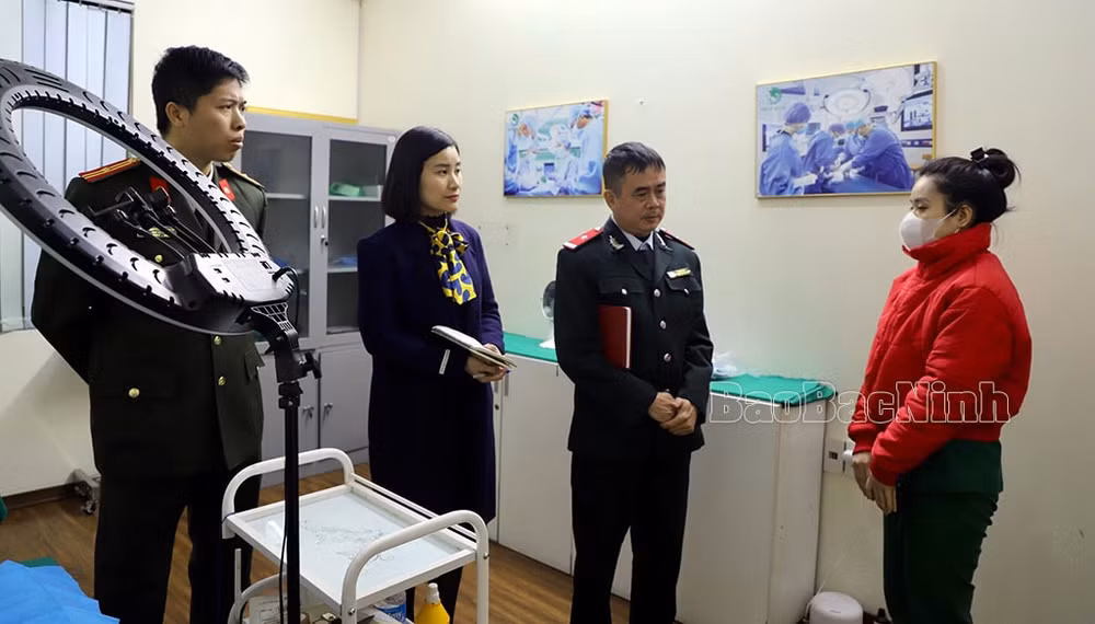 bac ninh vi pham quy dinh cua phap luat trong hanh nghe tham my hai co so tham my bi dinh chi hoat dong hinh 2