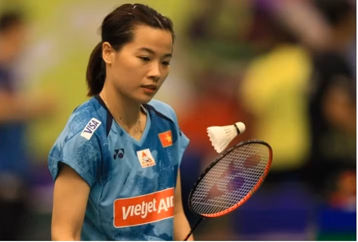 nguyen thuy linh dung chan o vong 1 don nu giai cau long phap mo rong 2024 hinh 1