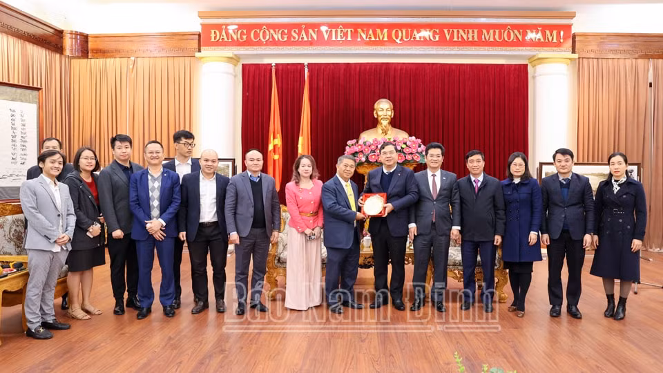 tap doan gulf thai lan muon duoc hop tac voi tinh nam dinh de phat trien du an dien khi lng cong suat khoang 6000mw hinh 2