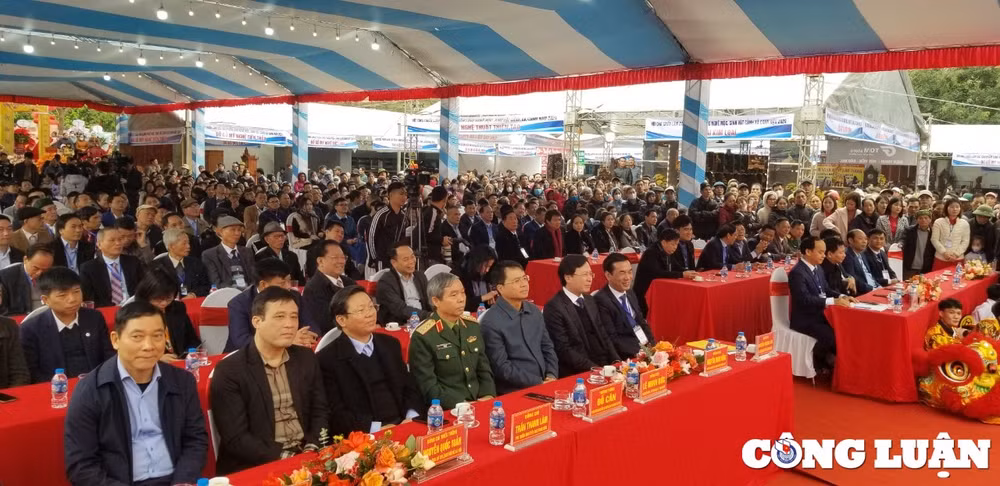 canh nau thach that khai mac trien lam san pham lang nghe moc sinh vat canh 2024 hinh 1