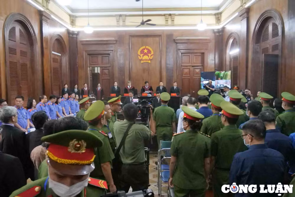 dai an van thinh phat nhung loi khai dau tien cua ba truong my lan tai toa hinh 4