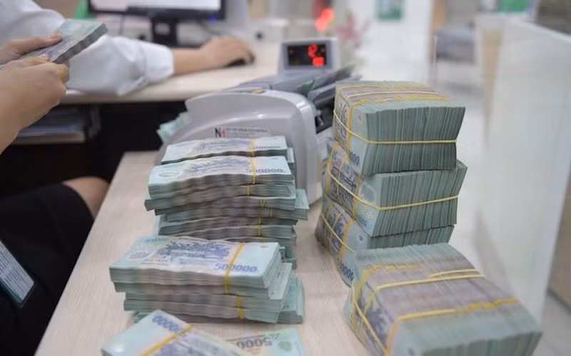 lai suat lien ngan hang quay dau giam manh sau khi dat dinh cao nhat tu thang 5 2023 hinh 1
