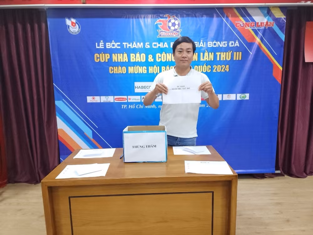 boc tham chia bang giai bong da cup nha bao cong luan lan thu iii hinh 2