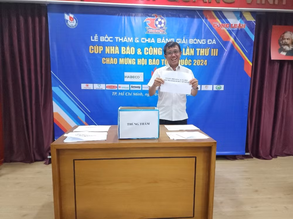 boc tham chia bang giai bong da cup nha bao cong luan lan thu iii hinh 3
