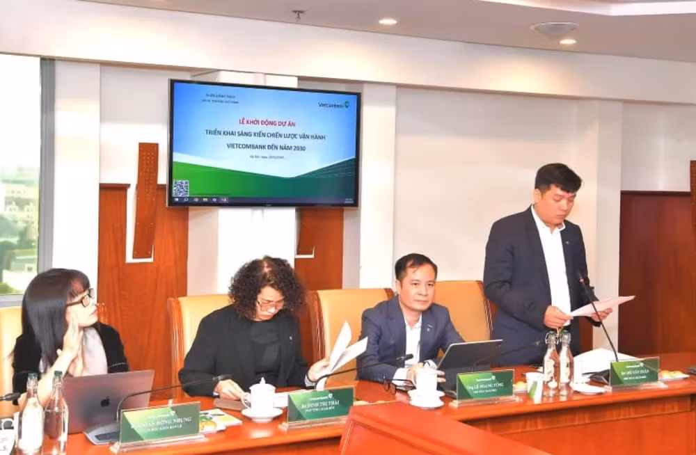 vietcombank khoi dong du an trien khai sang kien chien luoc van hanh den nam 2030 hinh 1