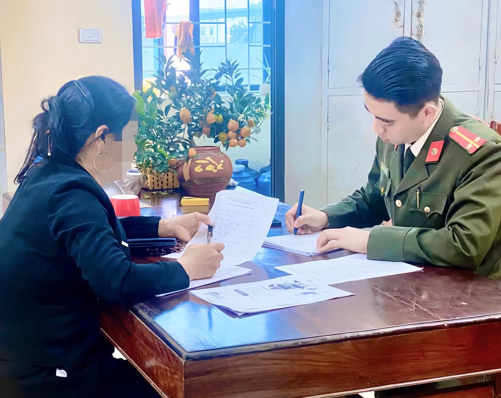 xu phat nguoi phu nu dang facebook bao chot do nong do con hinh 1