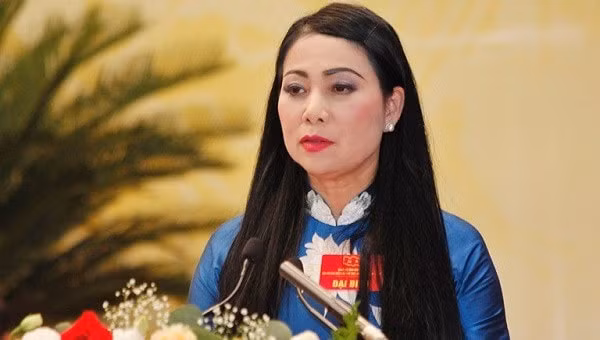 tam dinh chi nhiem vu dai bieu quoc hoi doi voi ba hoang thi thuy lan hinh 1