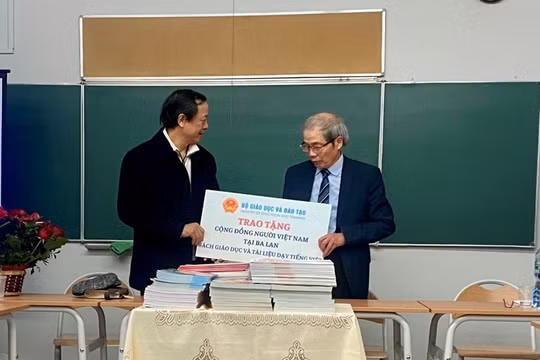 Tăng cường hợp tác giáo dục và thúc đẩy việc dạy học tiếng Việt cho người Việt Nam tại Ba Lan, Hungary