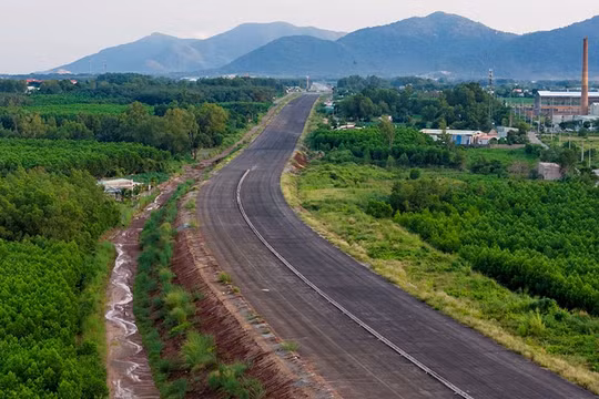 Hoàn thành Dự án thành phần 3 cao tốc Biên Hòa - Vũng Tàu trước tháng 4/2025