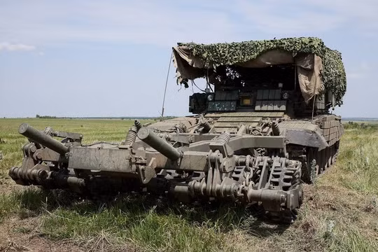 Nga tuyên bố kiểm soát thêm một ngôi làng ở Donetsk