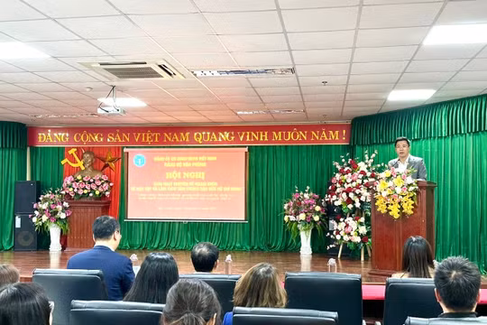 Nêu gương của người đứng đầu trong học tập và làm theo Bác