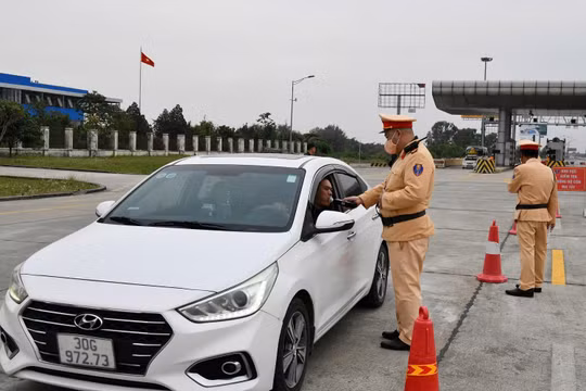 Cục Cảnh sát giao thông ra quân thực hiện cao điểm Tết 2025