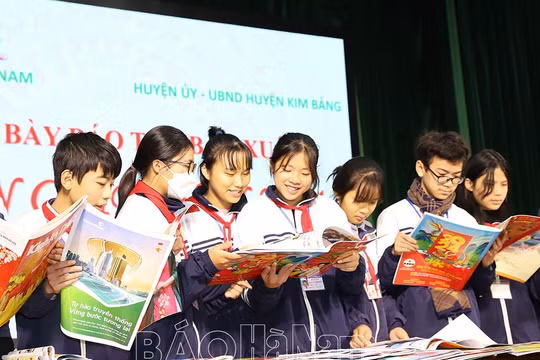 Hà Nam: Hơn 1.000 ấn phẩm tại Trưng bày báo Tết, báo Xuân Giáp Thìn 2024