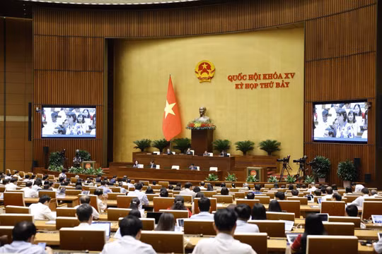 Quốc hội thảo luận về quyết toán ngân sách Nhà nước năm 2022