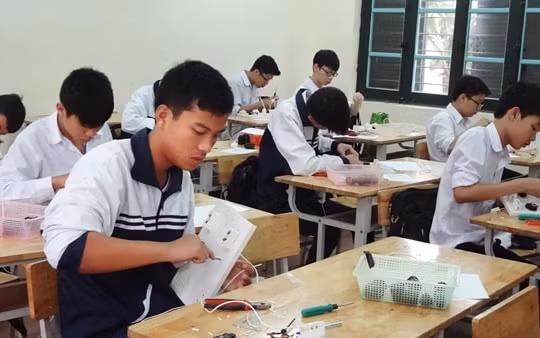 Bộ GD&ĐT sẽ bỏ cộng điểm nghề khi xét tốt nghiệp THPT?