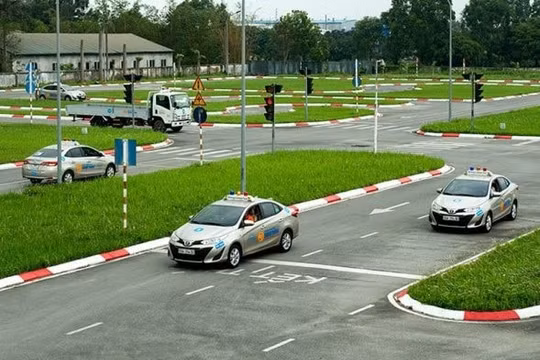 Hà Nội cho phép tổ chức lại các kỳ sát hạch cấp giấy phép lái xe từ ngày 20/10