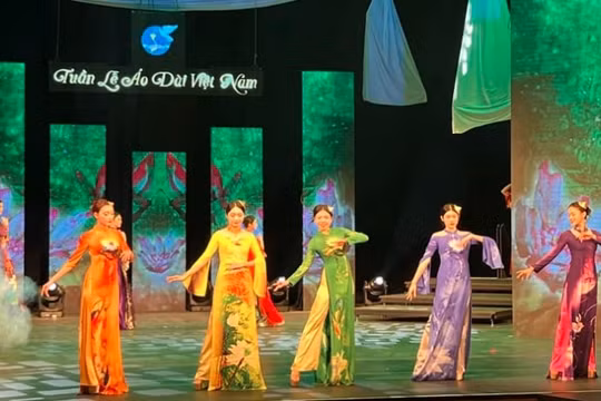 Hội Liên hiệp Phụ nữ Việt Nam phát động 'Tuần lễ áo dài' năm 2024