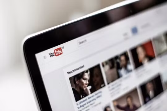 YouTube và các mạng xã hội đang ngày càng 'né tránh' tin tức báo chí