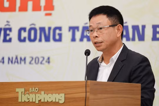 Nhà báo Phùng Công Sưởng được phân công làm Phó Tổng Biên tập phụ trách báo Tiền Phong