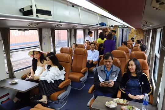 Du lịch tàu hỏa tăng mạnh dịp nghỉ lễ 30/4 và 1/5